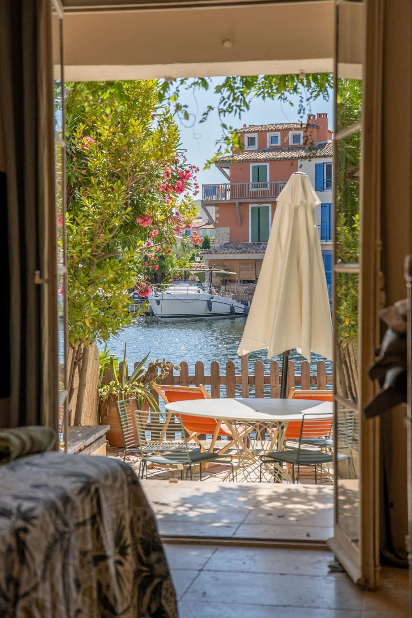 Appartement Amour Terrasse Sur L'Eau Grimaud Eksteriør bilde